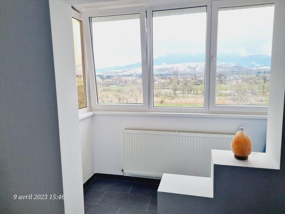 Appartement Le Nid D'Adam à Zărneşti Extérieur photo
